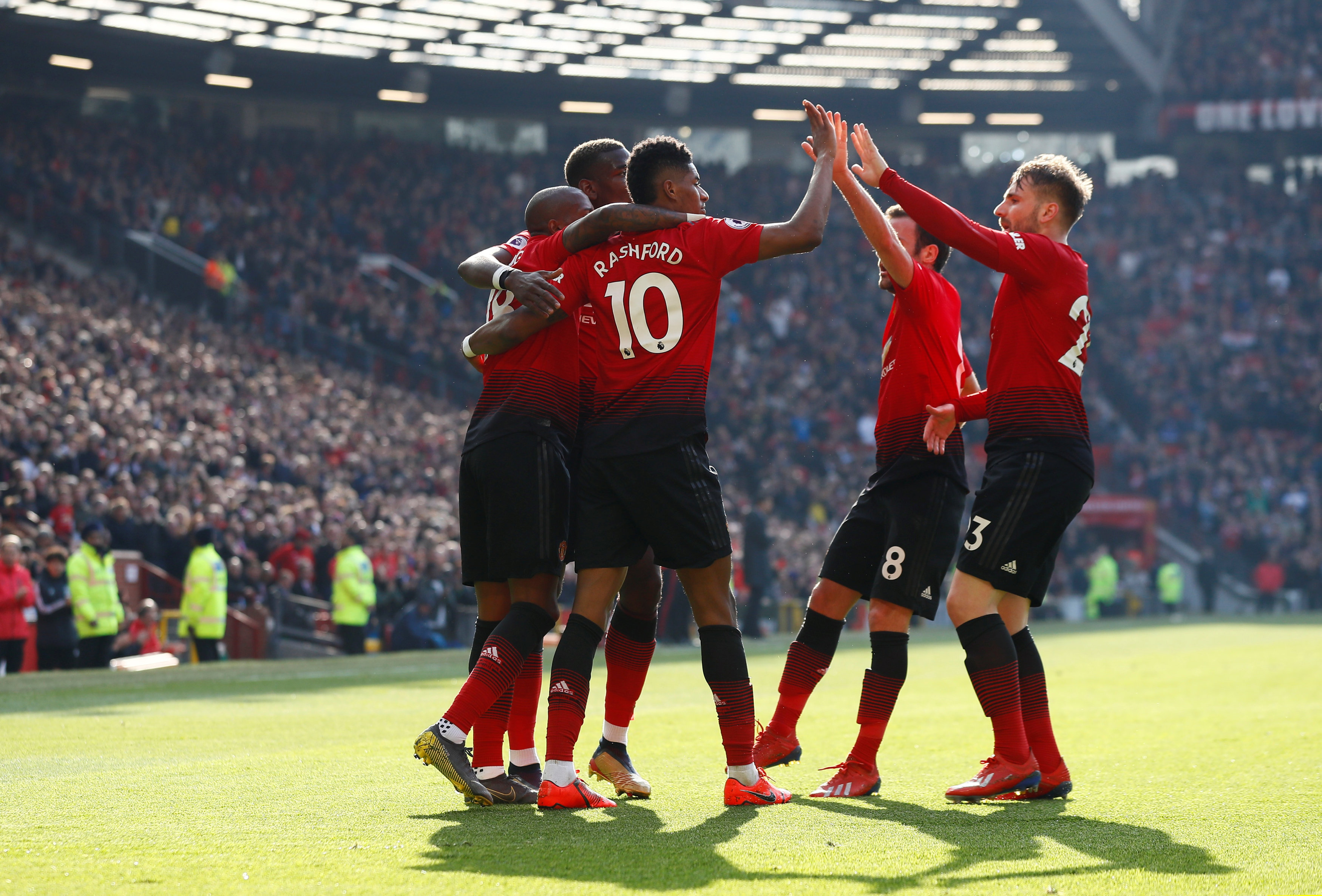 前场的压迫 前场的压迫